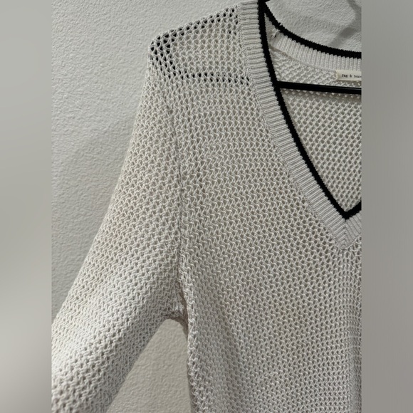 Rag & Bone Elizabeth Open Knit V Neck White Black Contrast Sweater Size Small - Picture 4 of 16